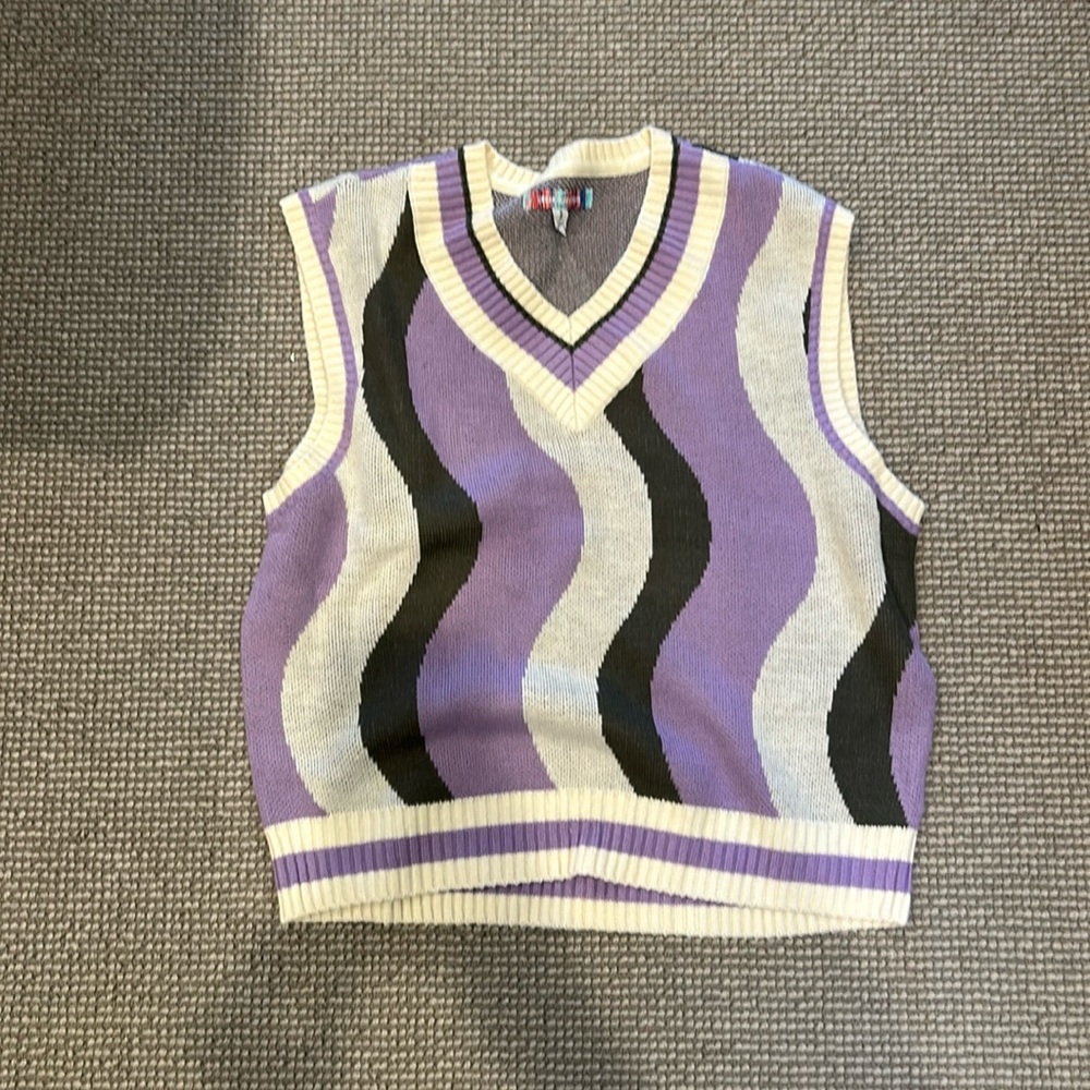 Urban outfitters sweater vest (oversized)